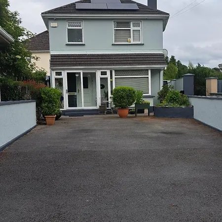 Bearstone House